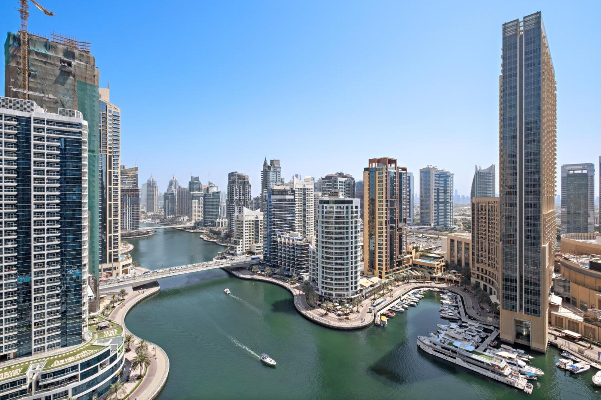 Renovated Luxe Bay Marina Appartement Dubaï